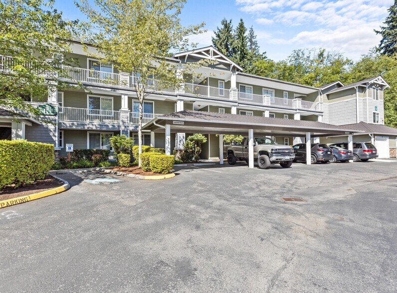 Building Photo - 12712 Admiralty Way
