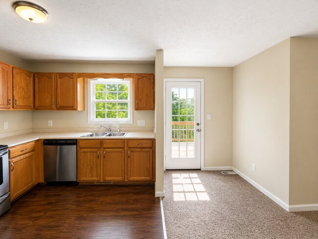 Building Photo - 994 Bobcat Dr