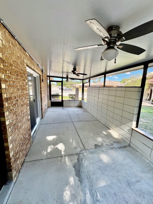 Building Photo - 4205 Old Rd 37