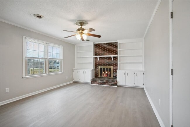 Building Photo - 5BR Back River Views | 2-Car Garage | Cul-de-Sac | Hampton VA