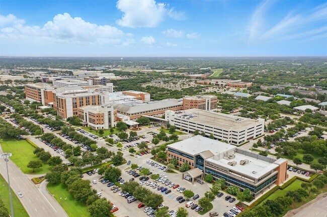 Building Photo - 4144 Greystone Way