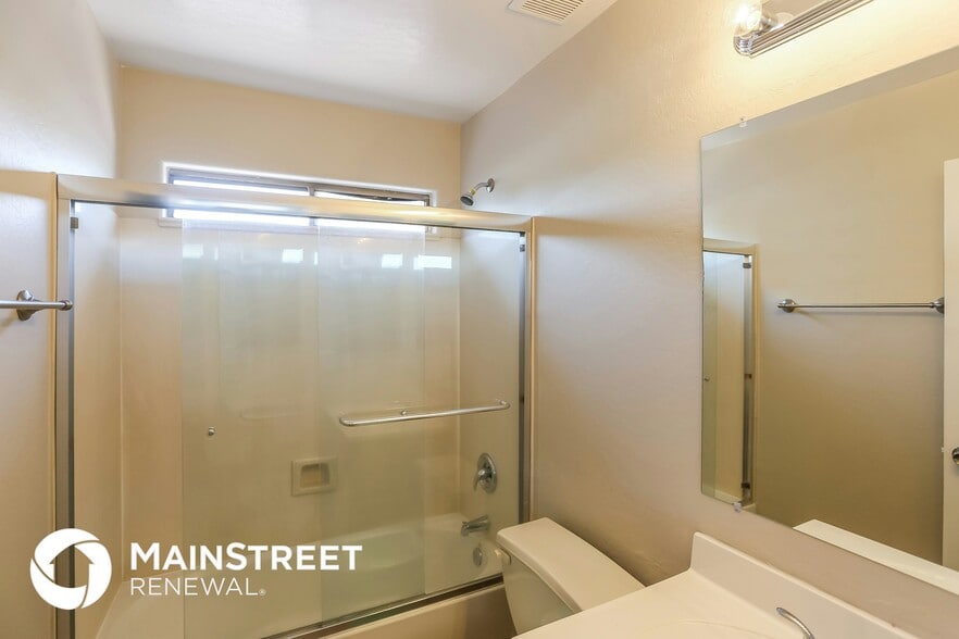 Building Photo - 8612 W Mohave St