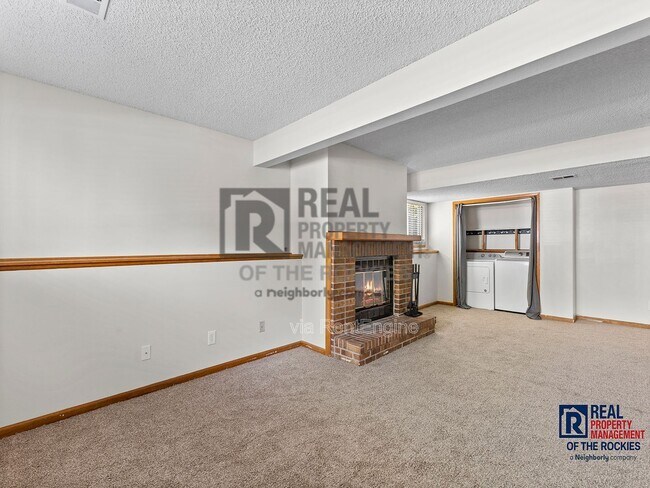 Building Photo - 1013 Kremmling Ln