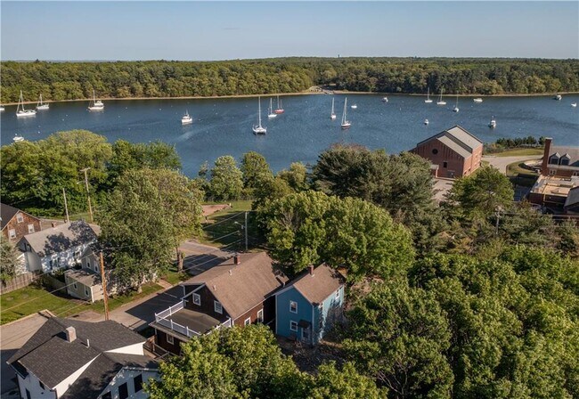 Building Photo - 85 Water St