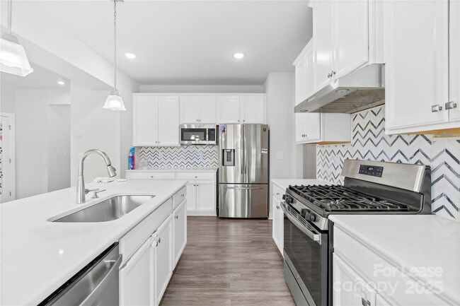 Building Photo - 7067 Waterwheel St SW