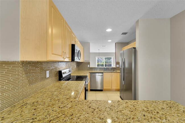 Building Photo - 9840 NW 19th Pl