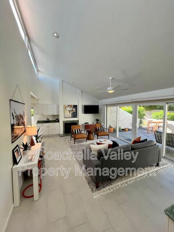 Building Photo - 72730 Mesquite Ct