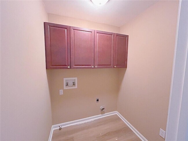 Building Photo - 280 Graystone Way