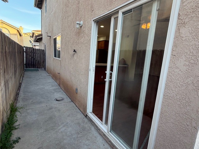 Building Photo - 440 Hart Dr