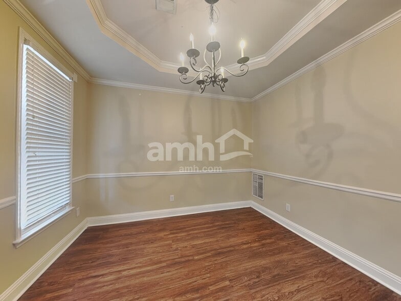 Building Photo - 3284 Creek Trace E