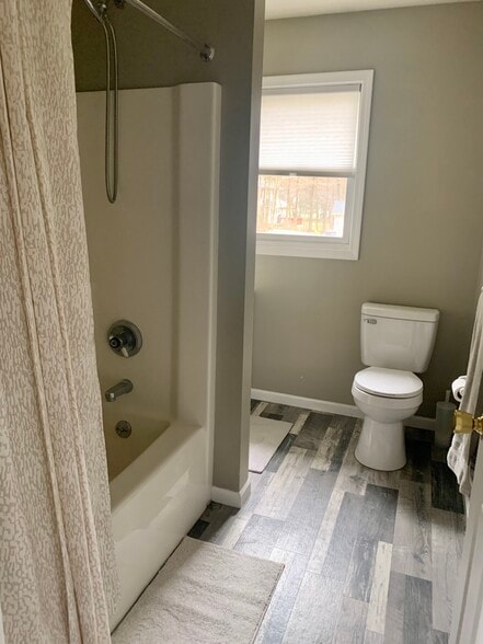 Building Photo - 4841 Olde Forest Dr