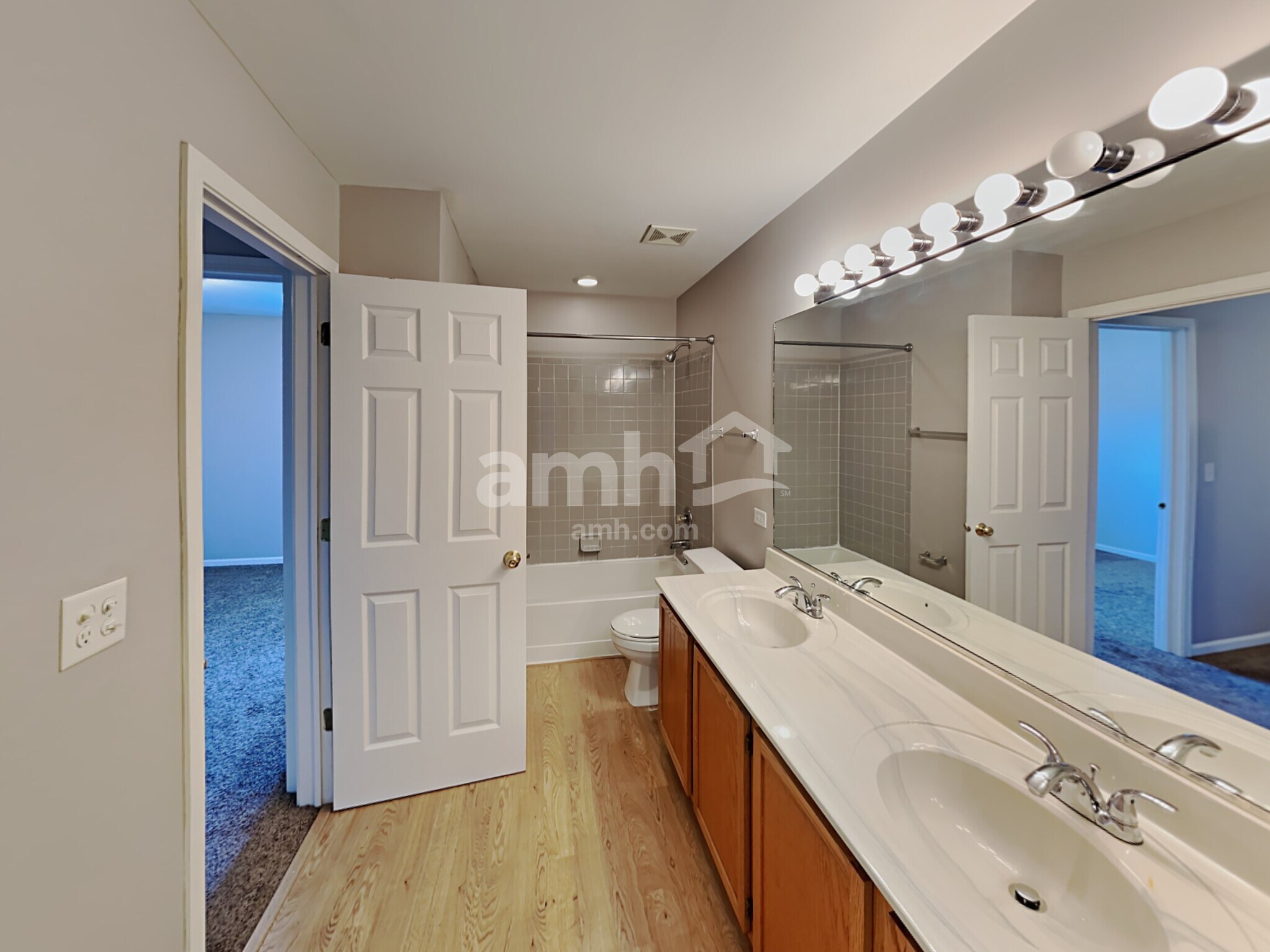 Building Photo - 1082 Horizon Ridge Dr
