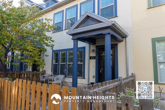 Building Photo - 858 Cecina Ct