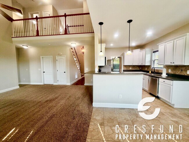 Building Photo - Spacious 3Br 2.5 Bath with Bonus room Fenced in yard