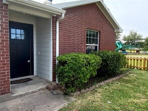 Building Photo - 12817 Chime Dr