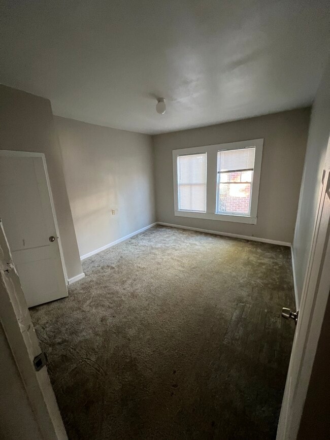 Building Photo - 805 3rd Ave