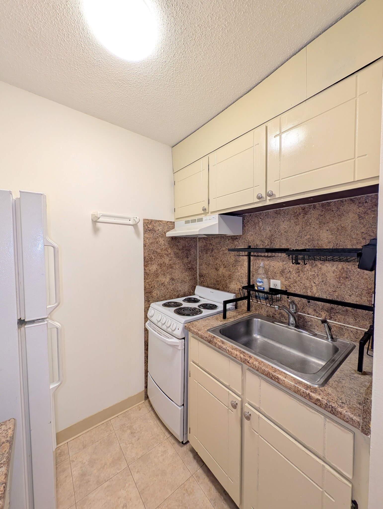 Building Photo - 474 Broadway