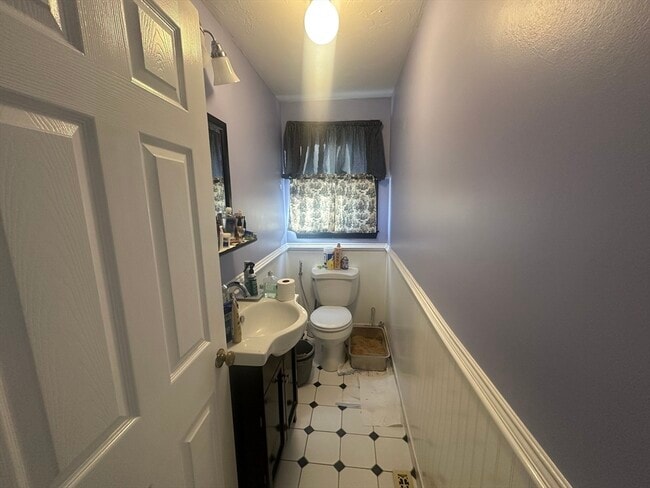 Building Photo - 128 Ridge Rd