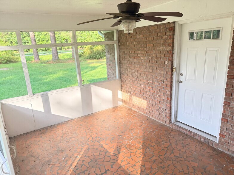 Building Photo - 3781 US-501