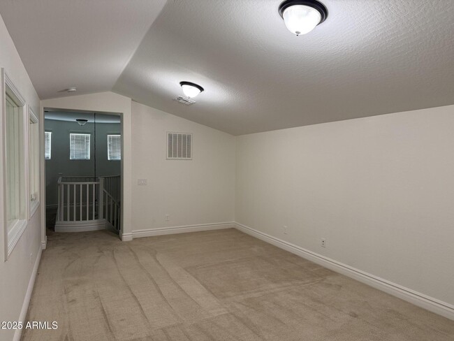 Building Photo - 4333 E Grand Canyon Dr