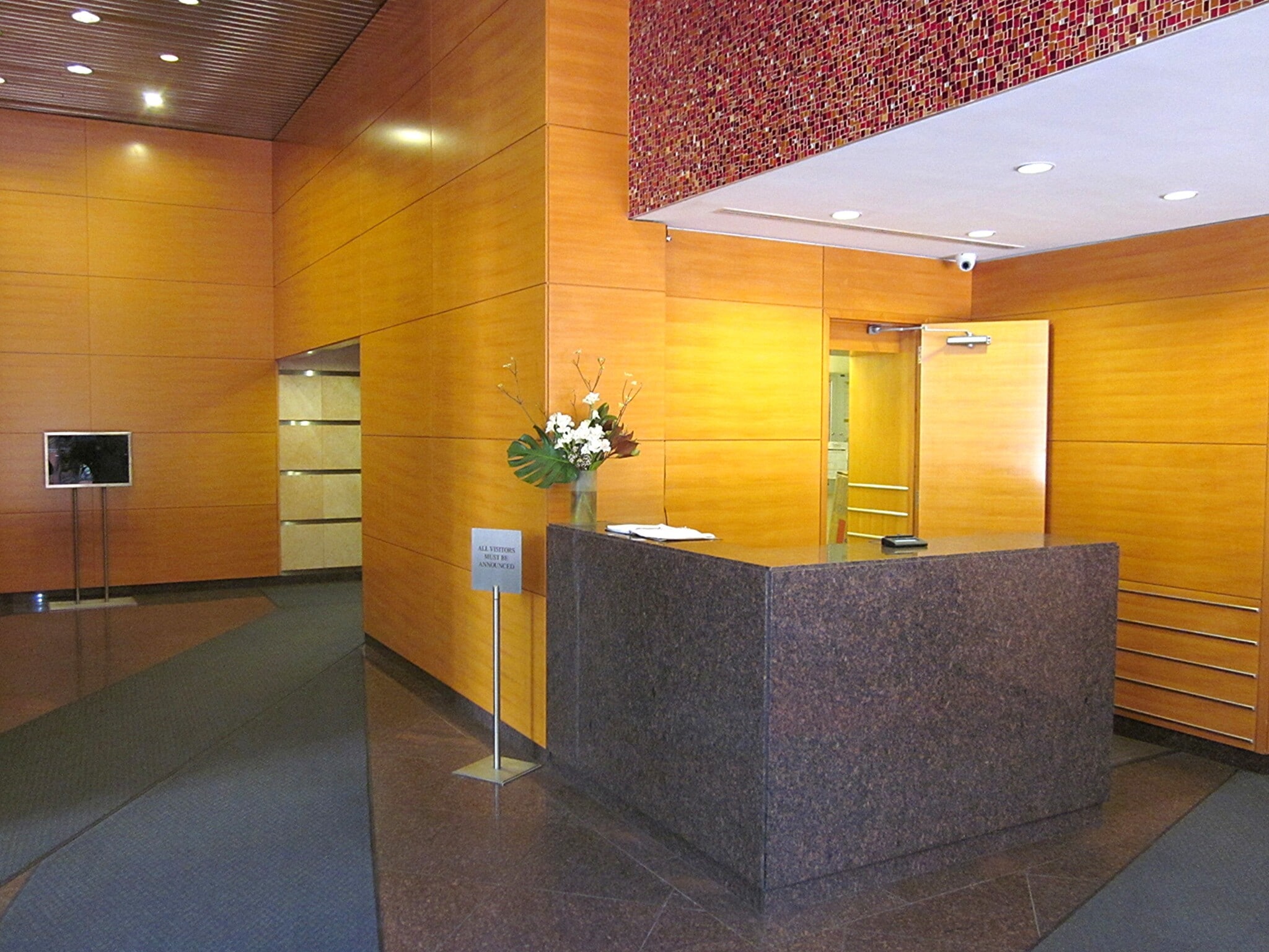 Front Desk/Concierge - 250 E 40th St