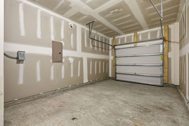 Building Photo - 307 Spaight Acrs Wy