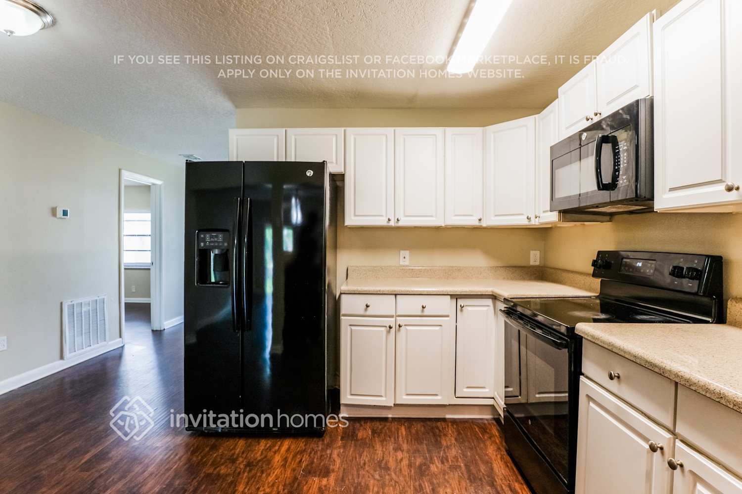 Building Photo - 3807 Spoonbill Ave