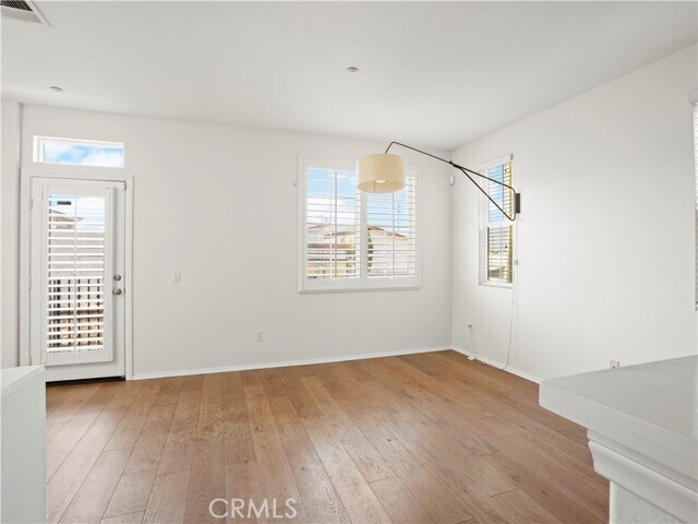 Building Photo - 1309 Songbird Way