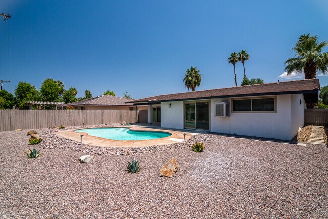 Building Photo - 73100 Santa Rosa Way