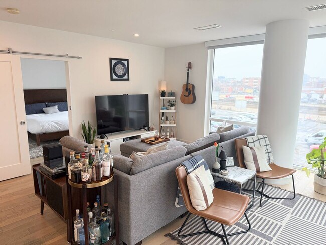 Building Photo - Gorgeous 2BD/2BA Corner Unit in the Heart of Navy Yard | Parking Included