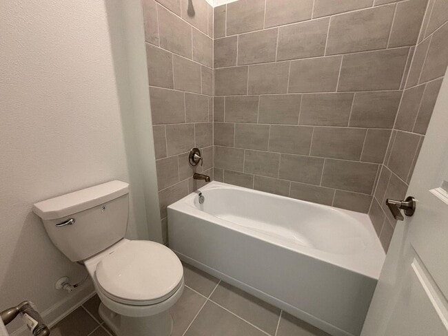 Building Photo - 5996 Shavasana Rd