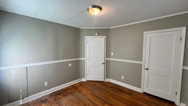 Building Photo - 4011 Victor Dr