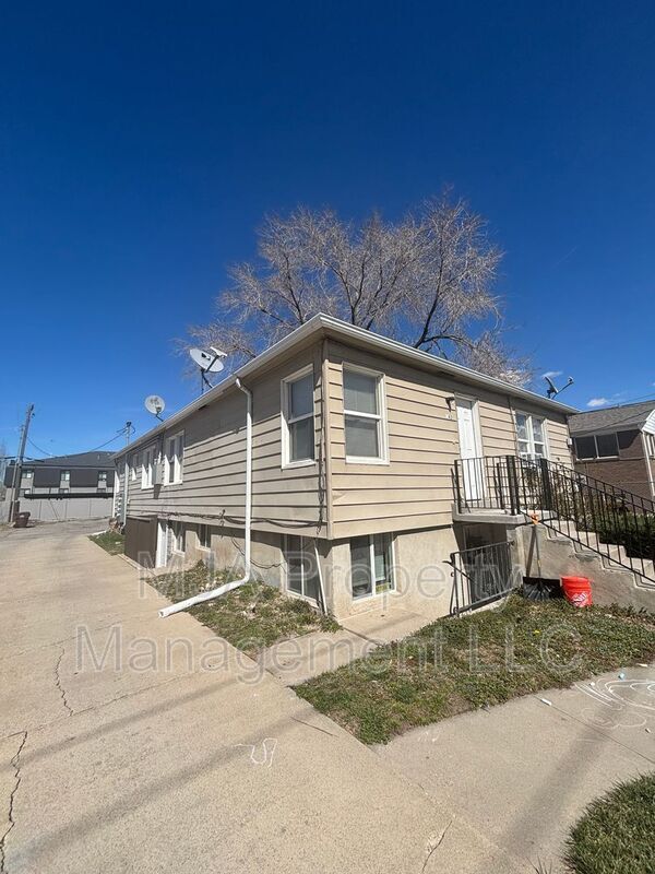 Building Photo - 742 Wasatch St
