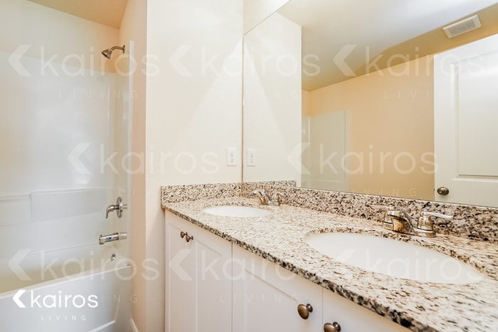 Building Photo - 9106 Aegean Cir