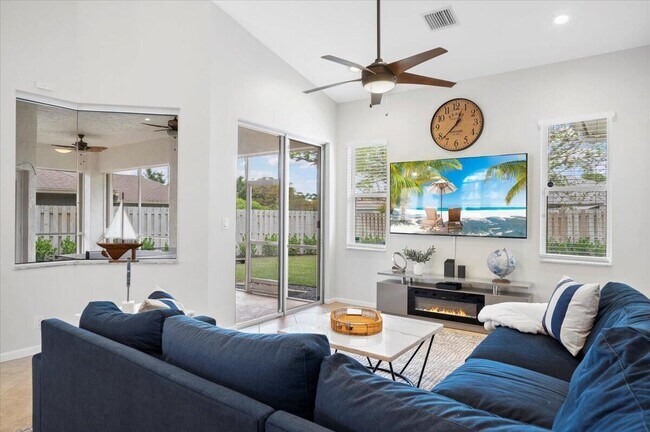 Building Photo - 13866 Geranium Pl