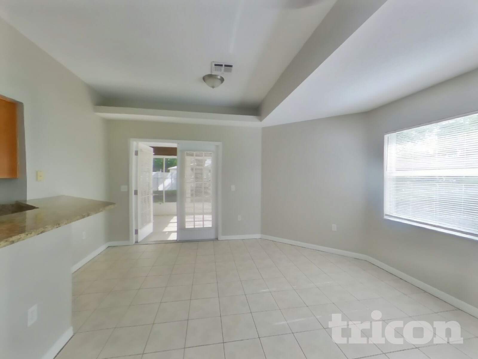 Building Photo - 4369 Montano Ave