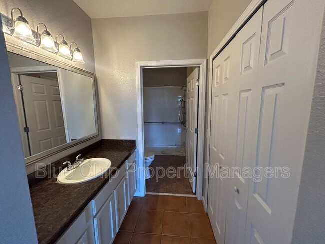 Building Photo - 14200 Avalon Rd