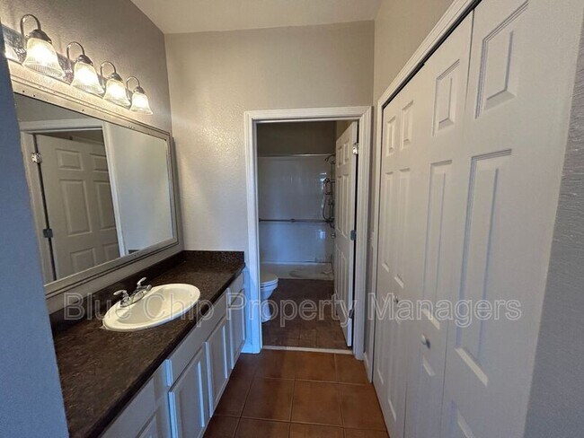 Building Photo - 14200 Avalon Rd