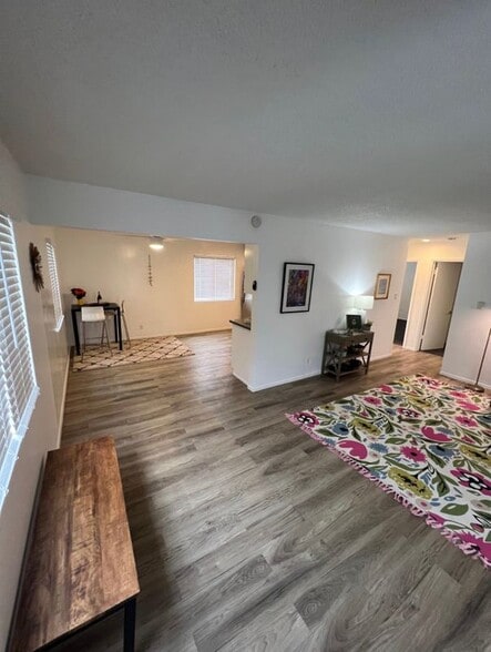 Building Photo - 315 Junipero Ave