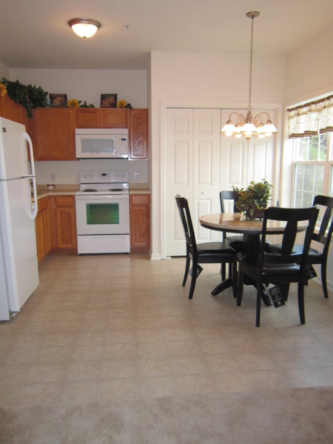 Cedar Crest Apartments 147 Wallins Corners Rd Amsterdam NY 12010