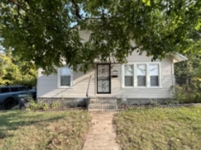 Primary Photo - 1300 Aggie Rd