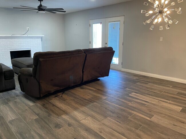 Dining room - 25506 Lomas Verdes St