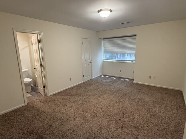 Building Photo - 3263 Carlyle Dr NW