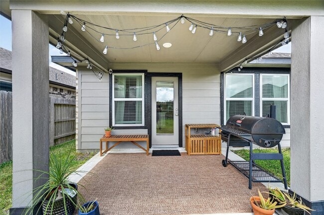 Building Photo - 10109 Waterwall Ln