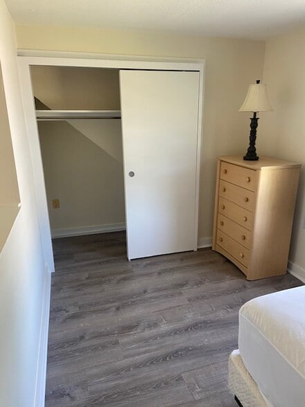 Building Photo - 95 Leighton Rd