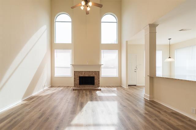 Building Photo - 3614 English Oak Dr