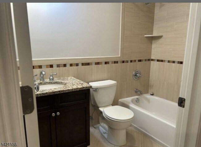 Building Photo - 46 Skymark Ct