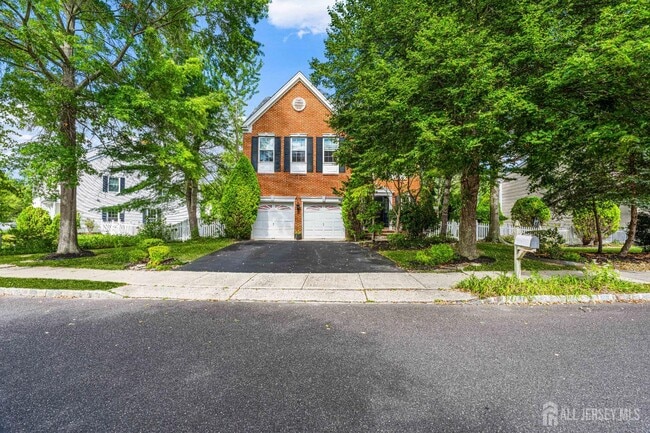 Primary Photo - 46 Marion Dr