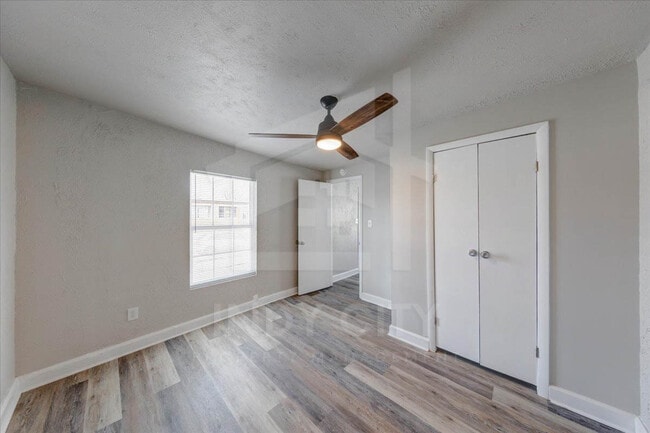 Building Photo - 3639 N Emerson Ave