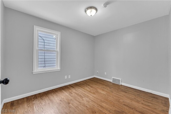 Building Photo - 25771 Zeman Ave